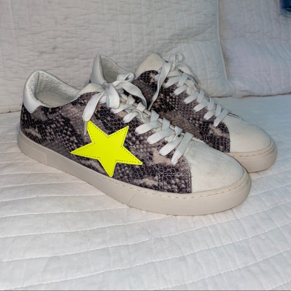 NWOT Steve Madden Ramsey Low-Top Sneakers